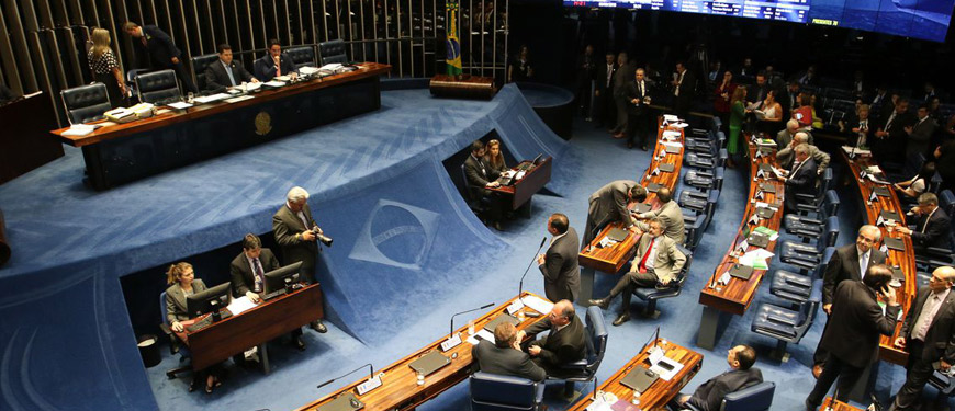 img_noticia_senado.jpg (132 KB)